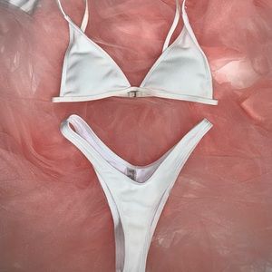 High cut white bikini set